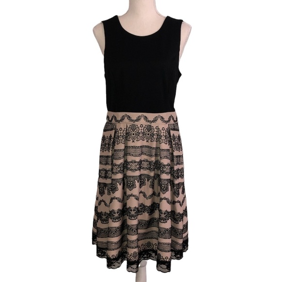 ELLE Dress Women's Size US10 Black Tan Sleeveless Fit & Flare Lace Details - Picture 10 of 10